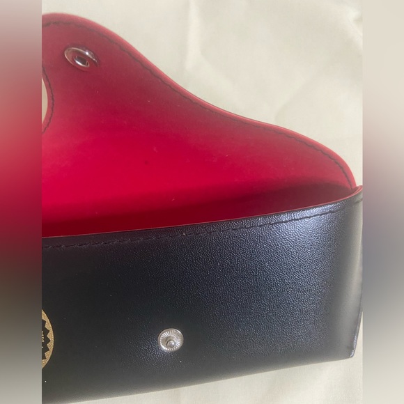 Ray Ban  case only - Picture 4 of 5
